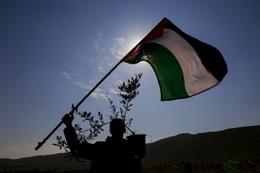 کاشت نهال برای آزادی فلسطین در قم