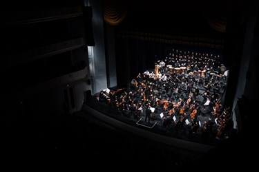 کنسرت «همراه با خاطره‌ها» را به رهبری مجید انتظامی