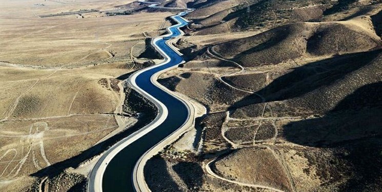 ‌موانع پروژه خط انتقال آب دریای عمان به اصفهان رفع می‌شود