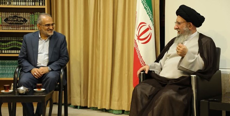 حسینی: دولت از روز اول بدنبال گره‌گشایی از مشکلات مردم است