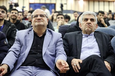 علیرضا زالی رئیس دانشگاه علوم پزشکی شهید بهشتی در نشست دانشجویی پاسخگو در برابر جمهور 