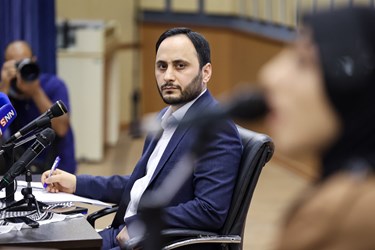 علی بهادری جهرمی سخنگوی دولت در نشست دانشجویی پاسخگو در برابر جمهور 