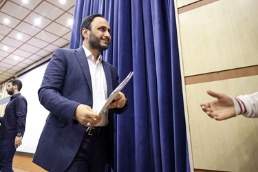 علی بهادری جهرمی سخنگوی دولت در نشست دانشجویی پاسخگو در برابر جمهور 