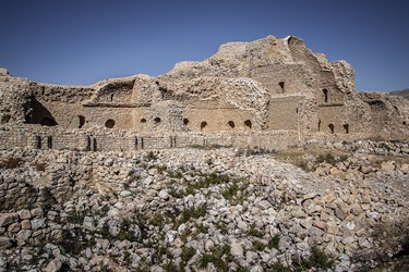  بنابر گفته ها، کاخ اردشیر بابکان در گذشته به عنوان کاخ کاربرد نداشته و به عنوان آتشکده یاد می شده است.