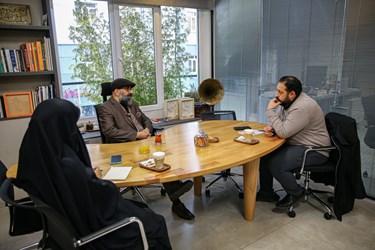 گفت‌وگو با امیر عبدالحسینی دبیر جشنواره تجسمی فجر 7