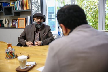 گفت‌وگو با امیر عبدالحسینی دبیر جشنواره تجسمی فجر 8