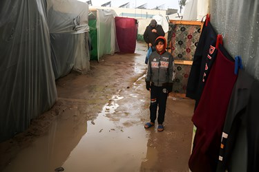  آوارگان فلسطینی در هوای بارانی