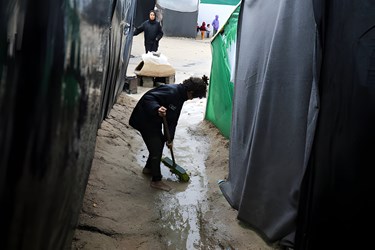  آوارگان فلسطینی در هوای بارانی