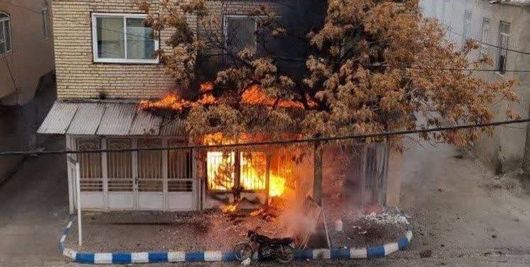 مهار آتش‌سوزی ساختمان هفت طبقه در مشهد
