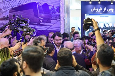 بازدید مهرداد بذرپاش وزیر راه و شهرسازی از هفتمین نمایشگاه بین‌المللی حمل‌ونقل