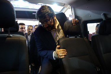 بازدید مهرداد بذرپاش وزیر راه و شهرسازی از هفتمین نمایشگاه بین‌المللی حمل‌ونقل
