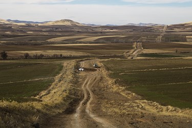 در مسیر روستای صادق آباد