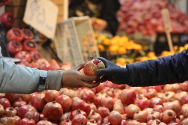 بازار شب یلدا در همدان