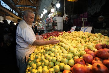 بازار شب یلدا در همدان