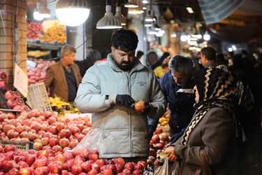 بازار شب یلدا در همدان