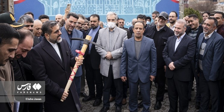 وزیر ارشاد در مراسم کلنگ‌زنی تئاترشهر از ساخت خانه جشنواره‌های ایران خبرداد