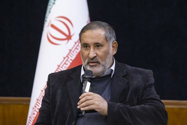 شعرخوانی  علیرضا قزوه درشعرخوانی شاعران کشورهای حوزه مقاومت 
