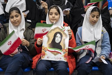 تجمع دختران حاج قاسم