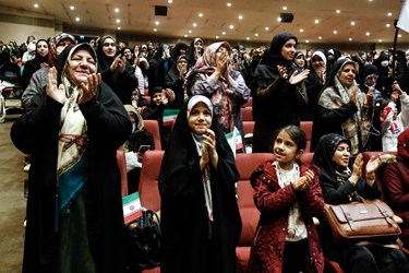 اجتماع بزرگ ایران بانو