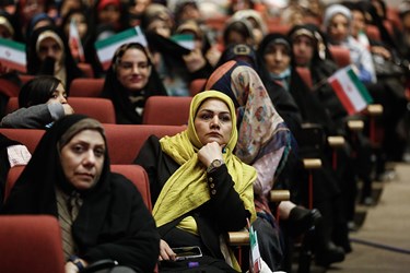 اجتماع بزرگ ایران بانو