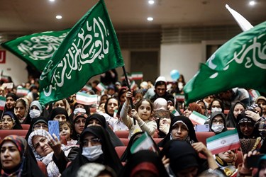 اجتماع بزرگ ایران بانو