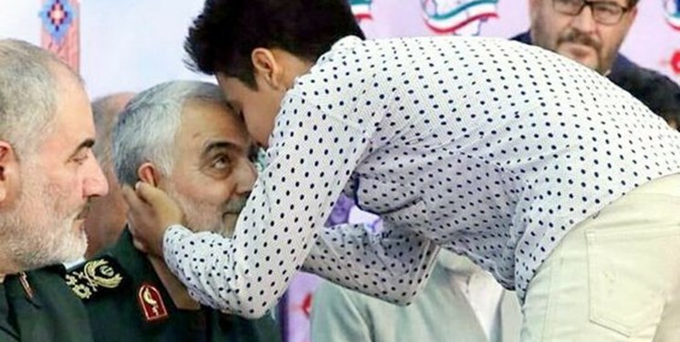 انتشار نماهنگ «بوسه تو» از محمد معتمدی با شعری از محمدمهدی سیار