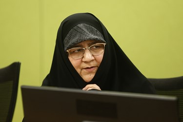 مینو اصلانی رئیس اندیشکده زن و خانواده دانشگاه امام حسین(ع)