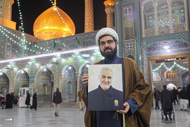یک قاب عکس و هزاران عاشق
