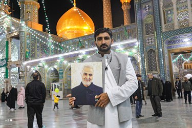 یک قاب عکس و هزاران عاشق
