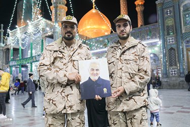 یک قاب عکس و هزاران عاشق