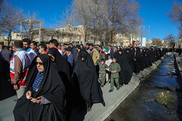 خروش مردم شهرکرد در محکومیت جنایت تروریستی کرمان
