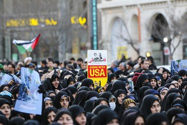 تشییع پیکر مطهر شهیده «فاطمه دهقان» در مشهد