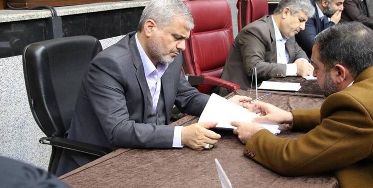 مسؤولان قضائی دادگستری  تهران به مشکلات حقوقی بیش از ۳۱۰ نفر رسیدگی کردند