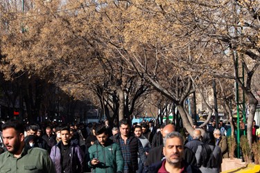 حضور مردم برای خرید در سبزه میدان بازار بزرگ تهران.19دی ماه1402،فاطمه خادمی باشگاه خبرنگاران توانا