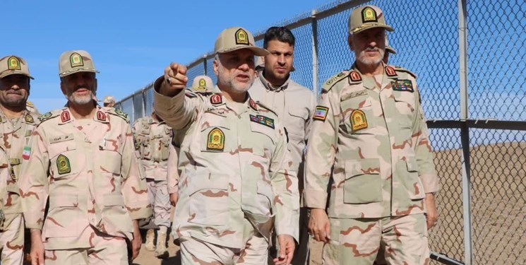 بازدید فرمانده مرزبانی کشور از پروژه انسداد مرز در تایباد