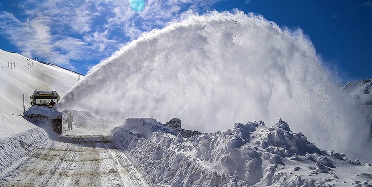 بارش 150 سانتی‌متری برف در گردنه ژالانه سروآباد