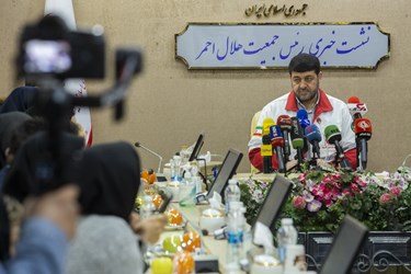 نشست خبری پیرحسین کولیوند رئیس جمعیت هلال احمر