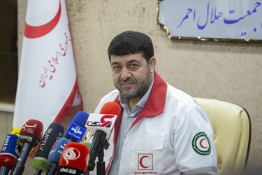 نشست خبری پیرحسین کولیوند رئیس جمعیت هلال احمر