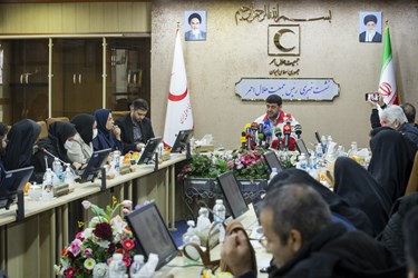نشست خبری پیرحسین کولیوند رئیس جمعیت هلال احمر