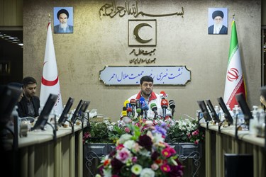 نشست خبری پیرحسین کولیوند رئیس جمعیت هلال احمر