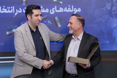 مناظره انتخاباتی سعید آجرلو مدیرمسئولی روزنامه صبح نو و حسین نورانی نژاد، سخنگوی حزب اتحاد ملت ایران