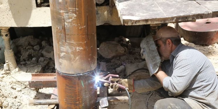 عملیات نوسازی و کف شکنی چاه‌ها در شیراز آغاز شد