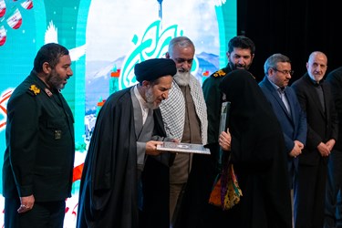 آیین کاشت 24000 نهال