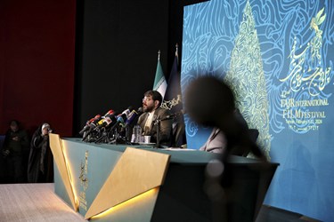 نشست خبری مجتبی امینی دبیر جشنواره فیلم فجر42