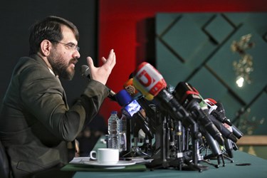نشست خبری مجتبی امینی دبیر جشنواره فیلم فجر42