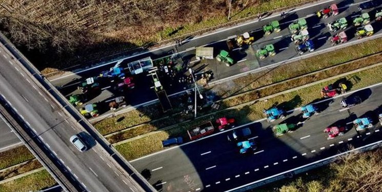 سرایت اعتراض کشاورزان فرانسوی به بلژیک