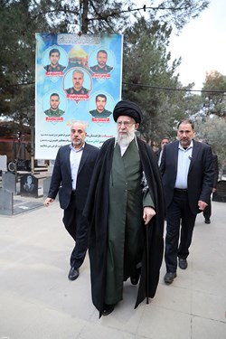 حضور رهبر انقلاب در مرقد امام و گلزار شهدای بهشت زهرا