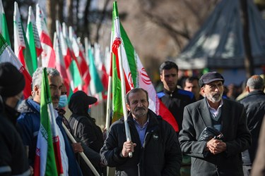 مراسم آغاز دهه فجر انقلاب اسلامی در گلستان شهدای اصفهان