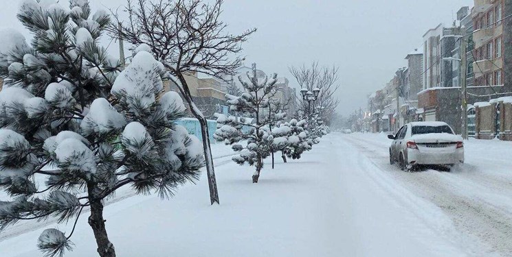 بارش برف و باران در جاده‌ها؛ کدام محورها مسدود شد؟