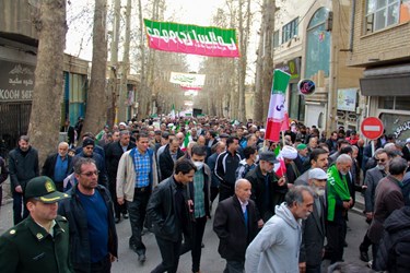 حضور پرشور مردم محلات در راهپیمایی 22 بهمن 1402